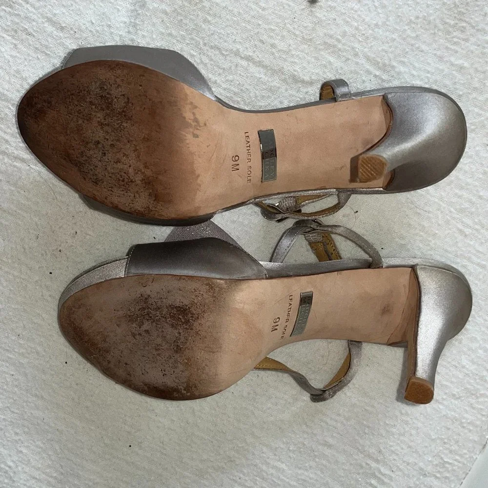 Badgley Mischka bows and heels - Picture 5 of 5